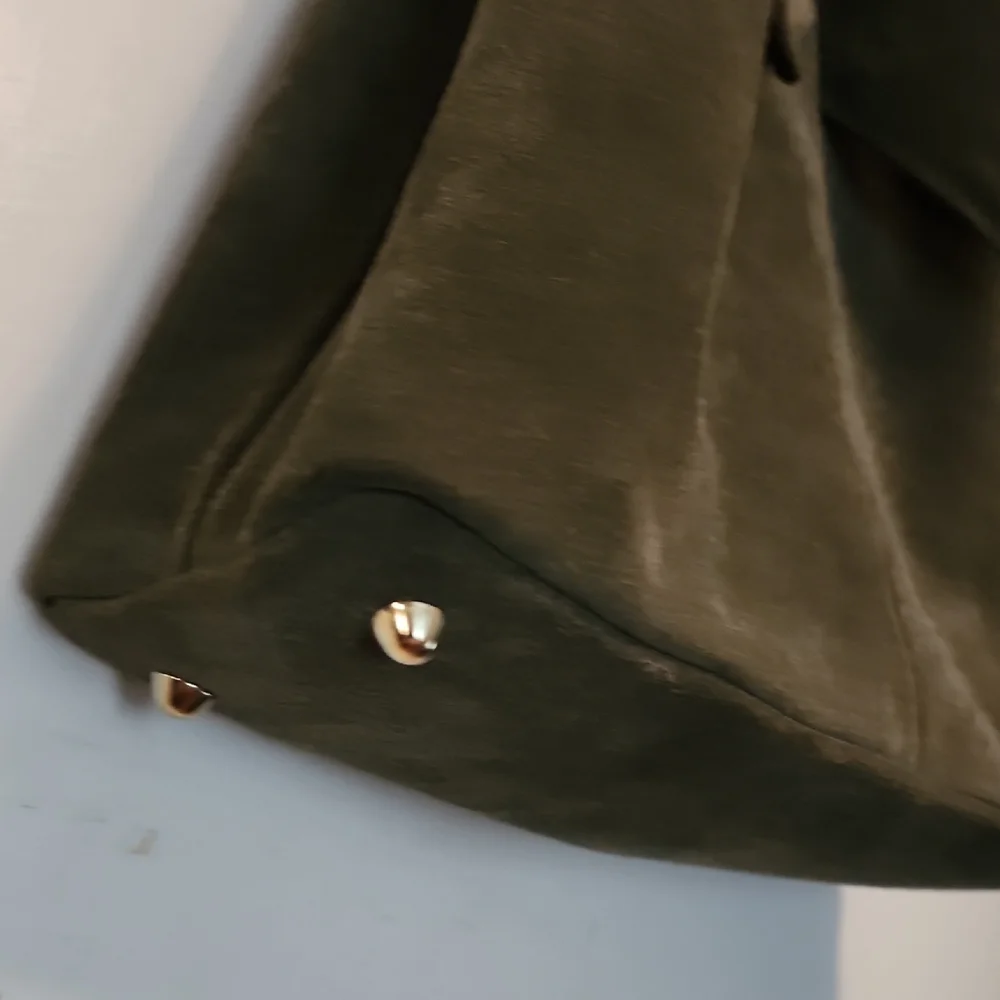 Anna Paola Olive Green Versatile Shoulder Bag with Minimalist Design Suede - Picture 5 of 16